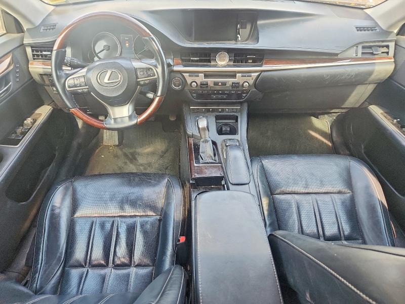 Zdjęcie 8 z aukcji – 2016 LEXUS ES z VIN 58ABK1GGXGU029802