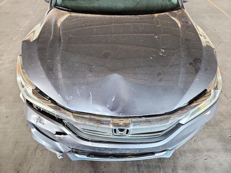 Photo 11 from auction – 2016 HONDA ACCORD with VIN 1HGCR2F33GA211635