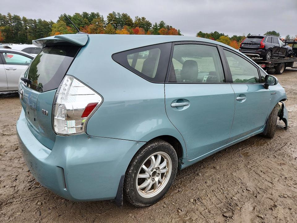 Снимка 3 от търг – 2013 TOYOTA PRIUS V с VIN JTDZN3EU7D3219774