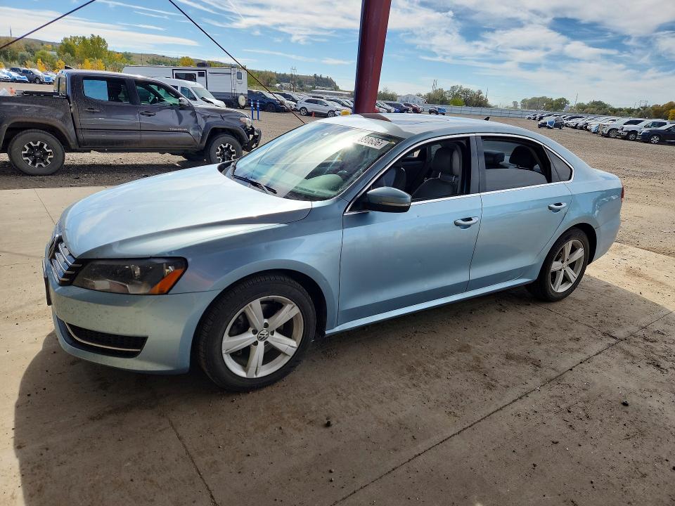 VOLKSWAGEN PASSAT 2013 с VIN 1VWBN7A35DC108417 - Снимка от търг