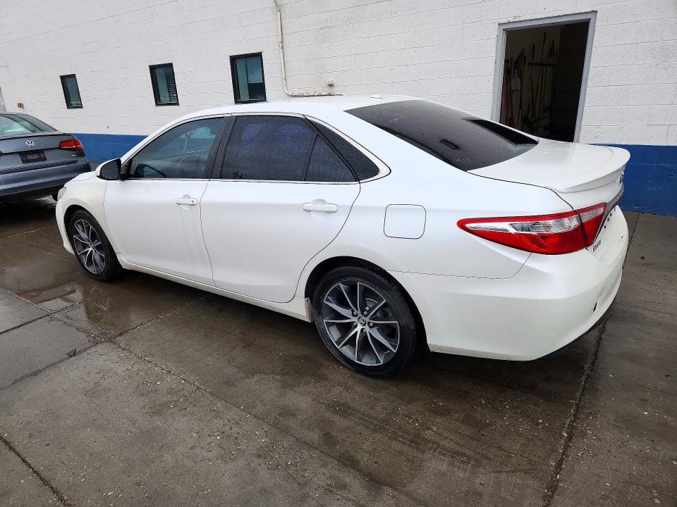Снимка 2 от търг – 2016 TOYOTA CAMRY с VIN 4T1BF1FK8GU531502