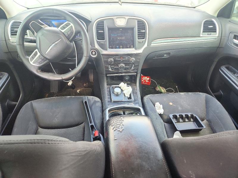Снимка 8 от търг – 2019 CHRYSLER 300 с VIN 2C3CCAAG2KH590002
