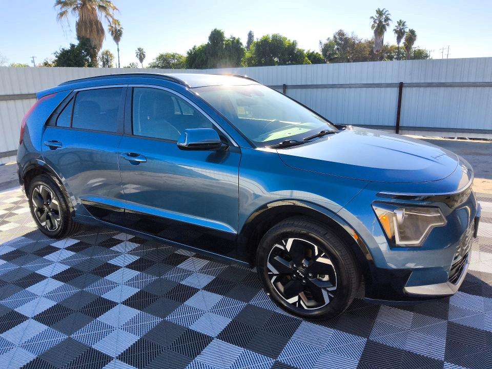 Фото 4 с аукциона – 2023 KIA NIRO с VIN KNDCR3L17P5034037