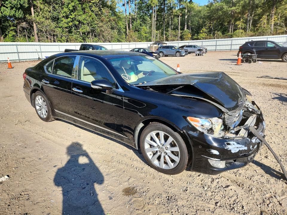 Foto 4 de la subasta – 2011 LEXUS LS con VIN JTHCL5EF4B5011652