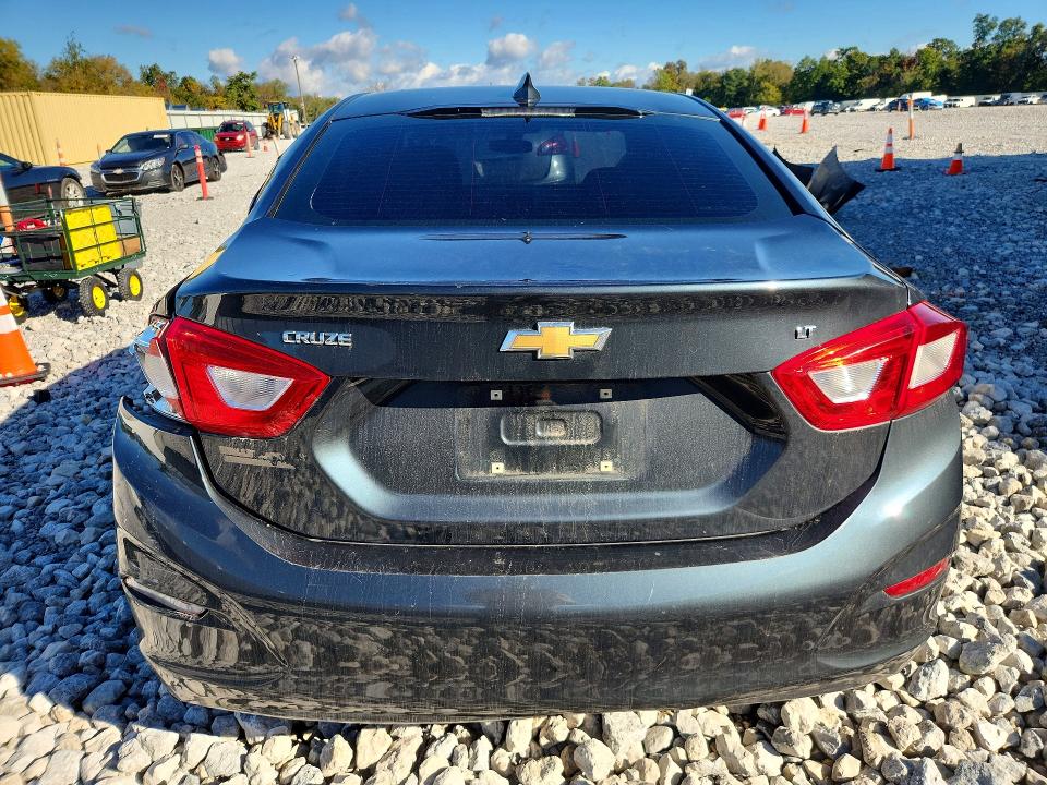 Снимка 6 от търг – 2017 CHEVROLET CRUZE с VIN 1G1BE5SM7H7146334