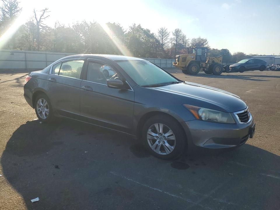 Снимка 4 от търг – 2008 HONDA ACCORD с VIN 1HGCP26498A060090