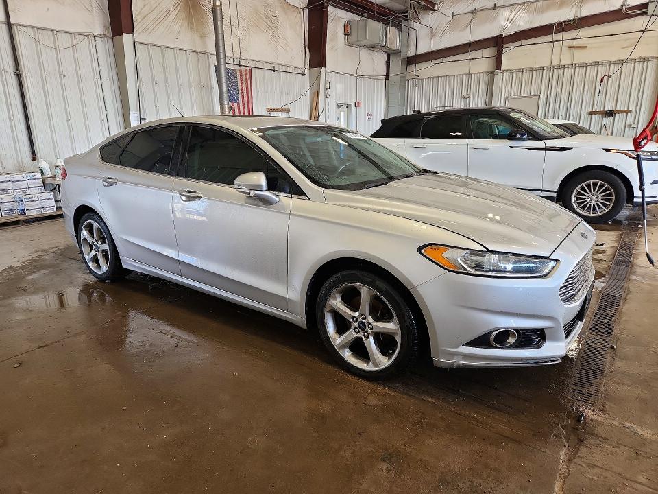 Photo 4 from auction – 2013 FORD FUSION with VIN 3FA6P0HR6DR198832