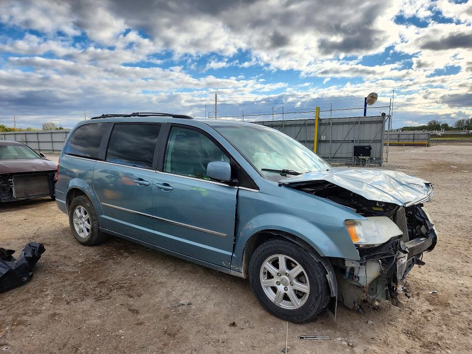 Снимка 4 от търг – 2010 CHRYSLER TOWN & COUNTRY с VIN 2A4RR5D17AR188109