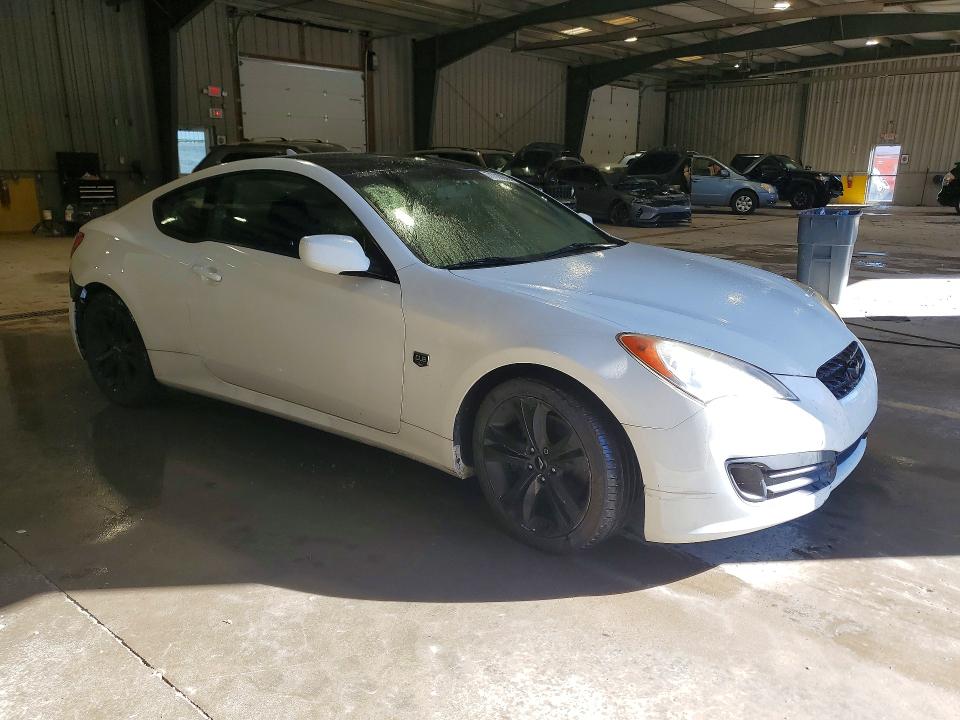 Photo 4 from auction – 2012 HYUNDAI GENESIS COUPE with VIN KMHHT6KD8CU070920