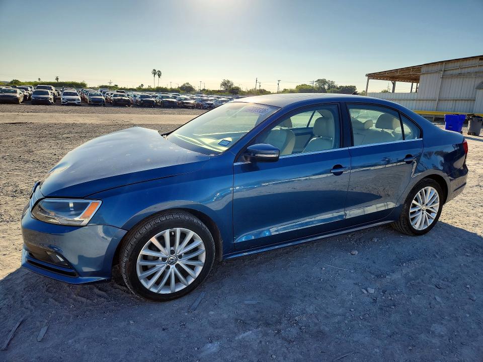 VOLKSWAGEN JETTA 2015 с VIN 3VWD17AJXFM214432 - Снимка от търг