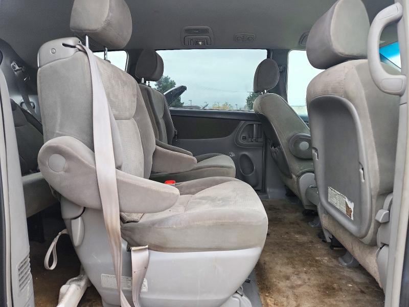 Снимка 11 от търг – 2008 TOYOTA SIENNA с VIN 5TDZK23C48S104017