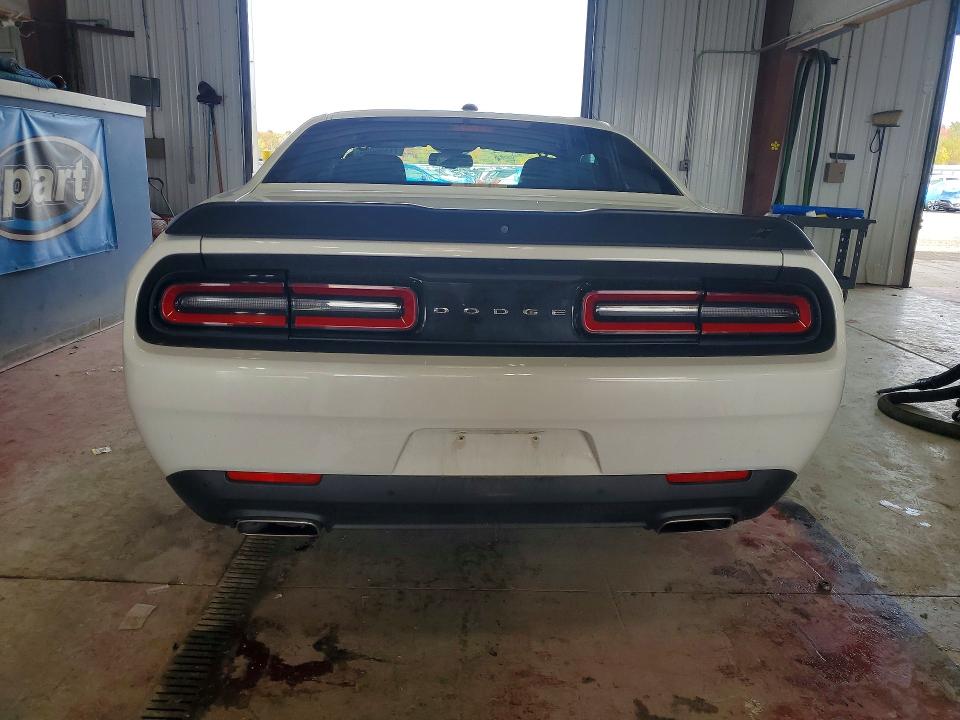 Photo 6 from auction – 2019 DODGE CHALLENGER with VIN 2C3CDZKG7KH663522