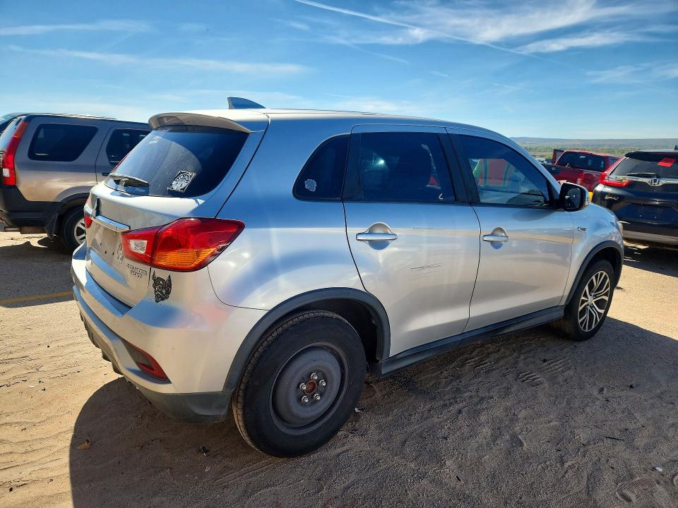 Снимка 3 от търг – 2019 MITSUBISHI OUTLANDER SPORT с VIN JA4AP3AUXKU031443