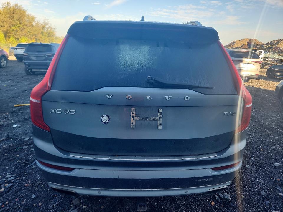 Foto 6 de la subasta – 2017 VOLVO XC90 con VIN YV4A22PK1H1155824