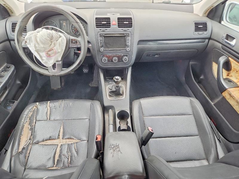 Photo 8 from auction – 2010 VOLKSWAGEN JETTA with VIN 3VWAL7AJ2AM180671