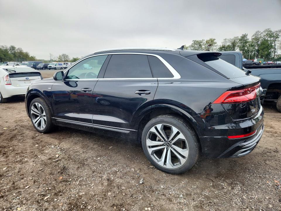 Снимка 2 от търг – 2022 AUDI Q8 с VIN WA1EVBF10ND027177
