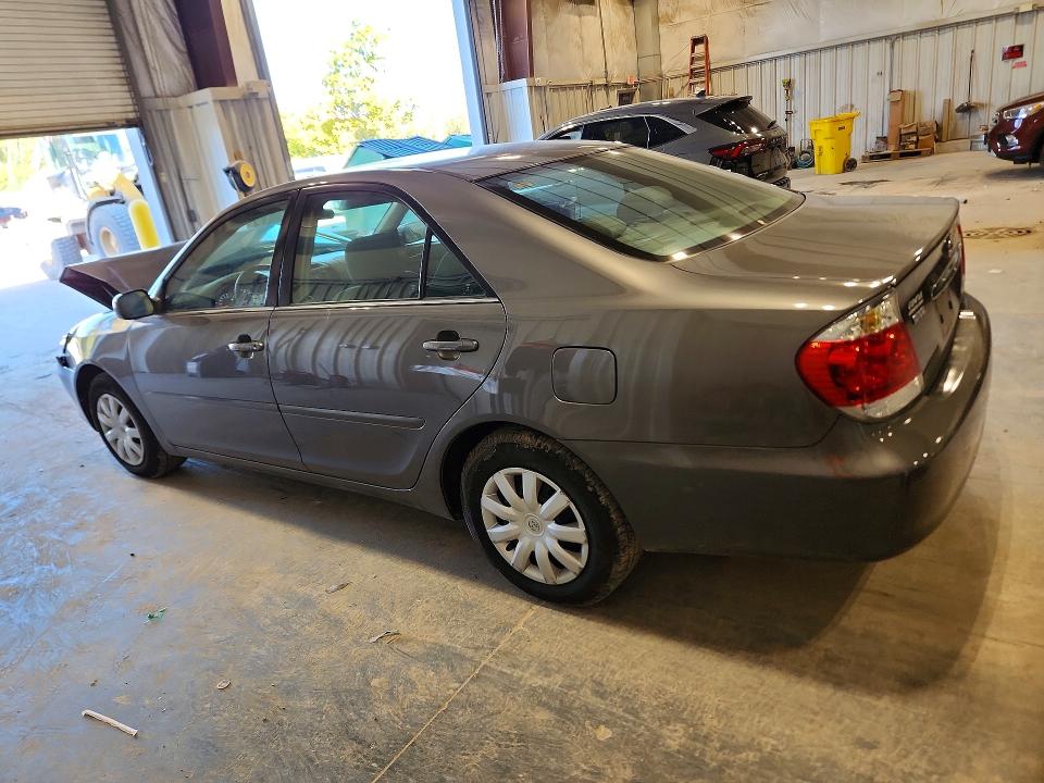 Photo 2 from auction – 2006 TOYOTA CAMRY with VIN 4T1BE32K56U650434