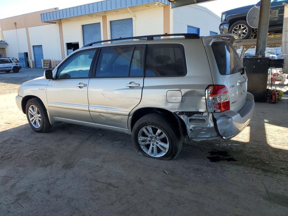 Photo 2 from auction – 2006 TOYOTA HIGHLANDER with VIN JTEEW21A560002886