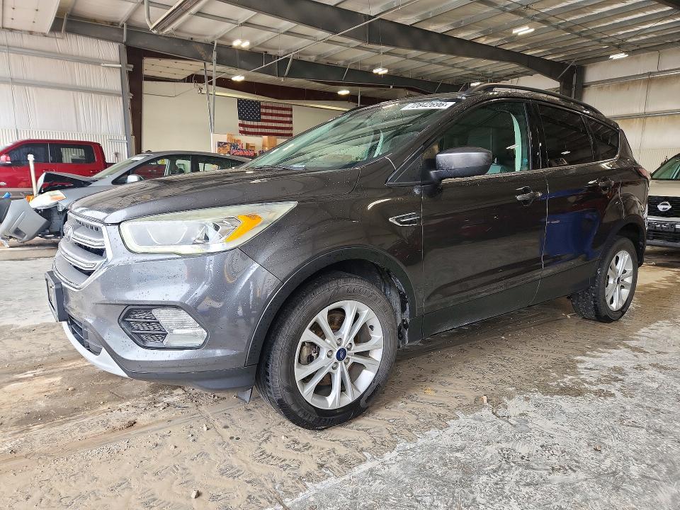 Снимка 1 от търг – 2017 FORD ESCAPE с VIN 1FMCU9GD9HUE35890