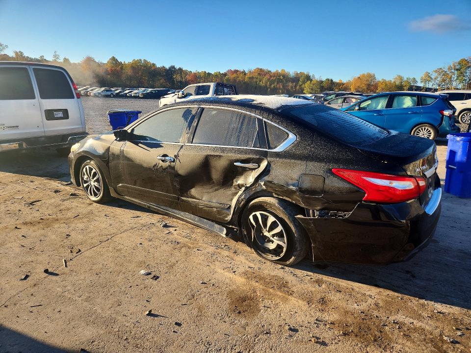 Снимка 2 от търг – 2017 NISSAN ALTIMA с VIN 1N4AL3AP6HN306679