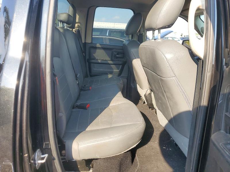 Снимка 10 от търг – 2018 RAM 1500 с VIN 1C6RR6FG2JS293997