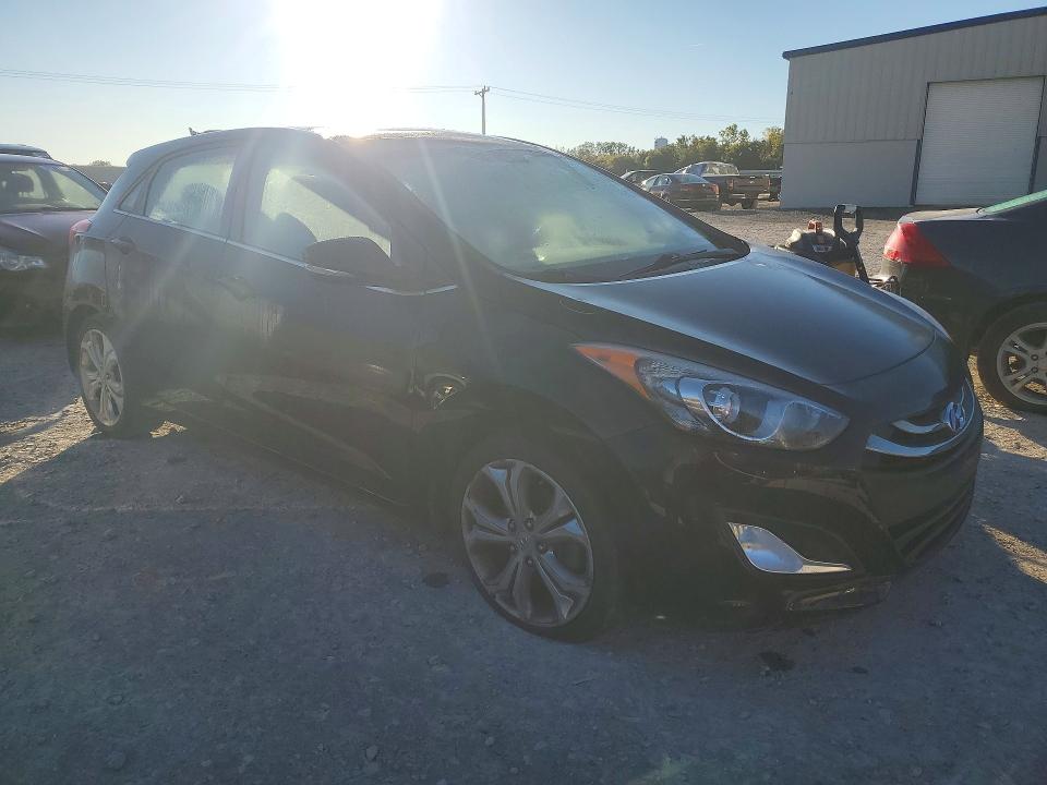 Снимка 4 от търг – 2014 HYUNDAI ELANTRA GT с VIN KMHD35LHXEU188920