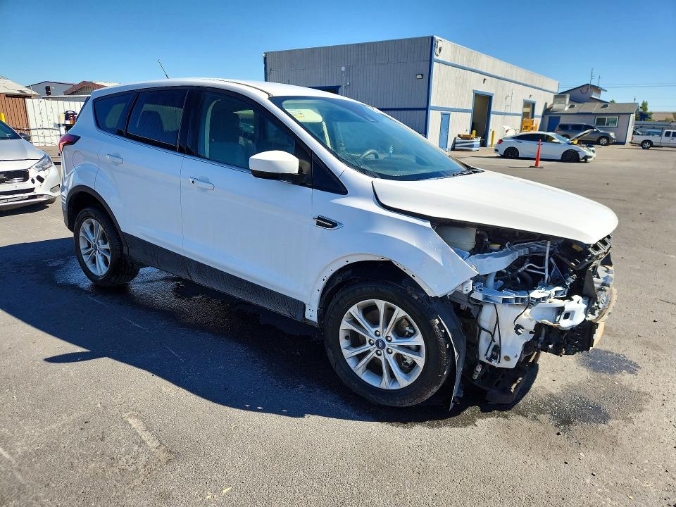Photo 4 from auction – 2019 FORD ESCAPE with VIN 1FMCU9GD5KUC34463