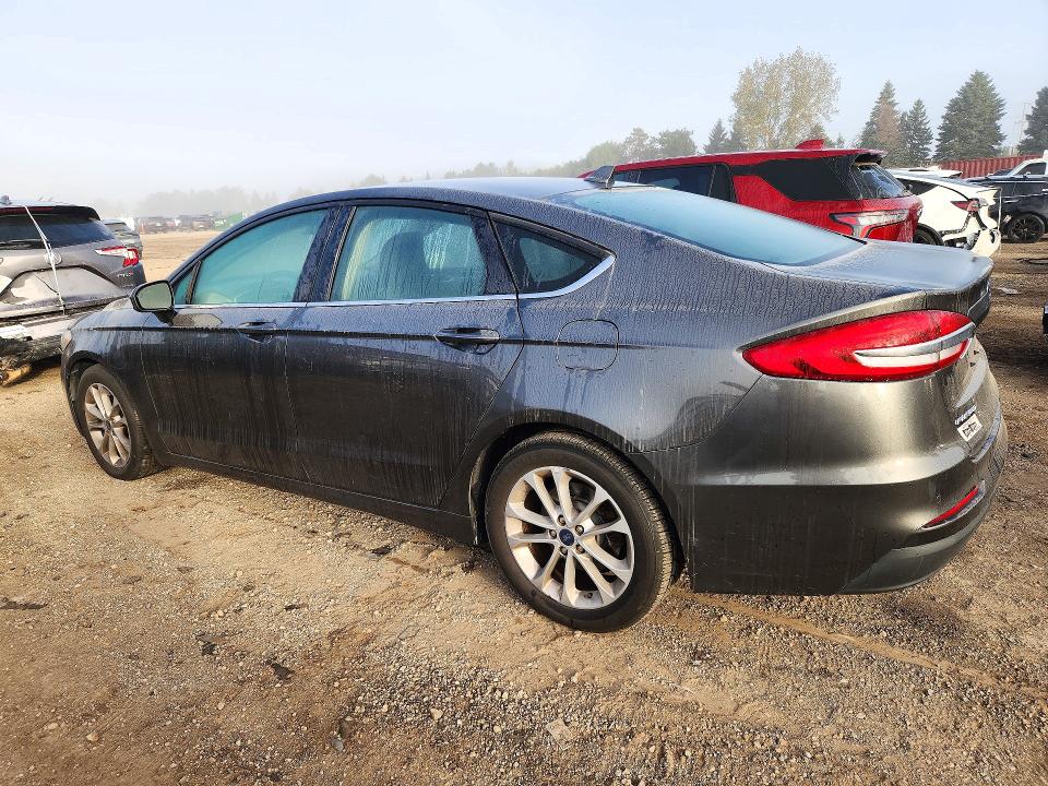 Photo 2 from auction – 2019 FORD FUSION with VIN 3FA6P0HD5KR164382