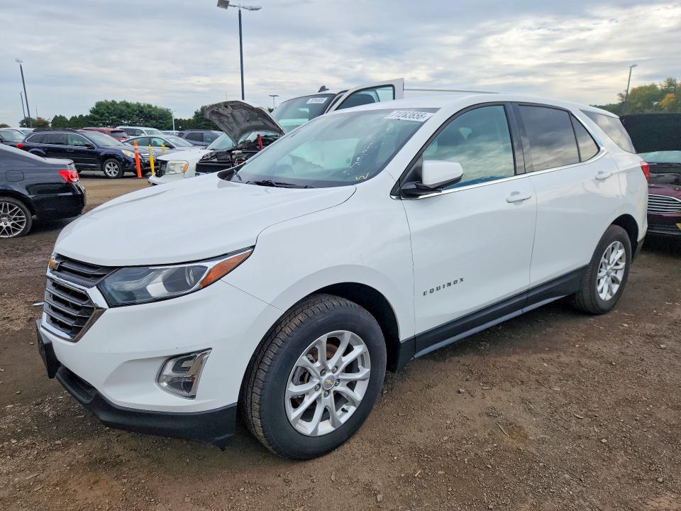 CHEVROLET EQUINOX 2018 with VIN 2GNAXSEV8J6185415 - Photo from auction