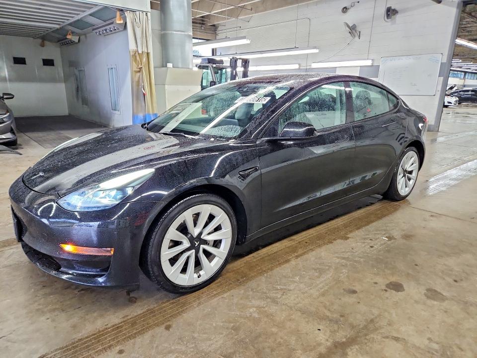 TESLA MODEL 3 2023 с VIN 5YJ3E1EA1PF438902 - Снимка от търг