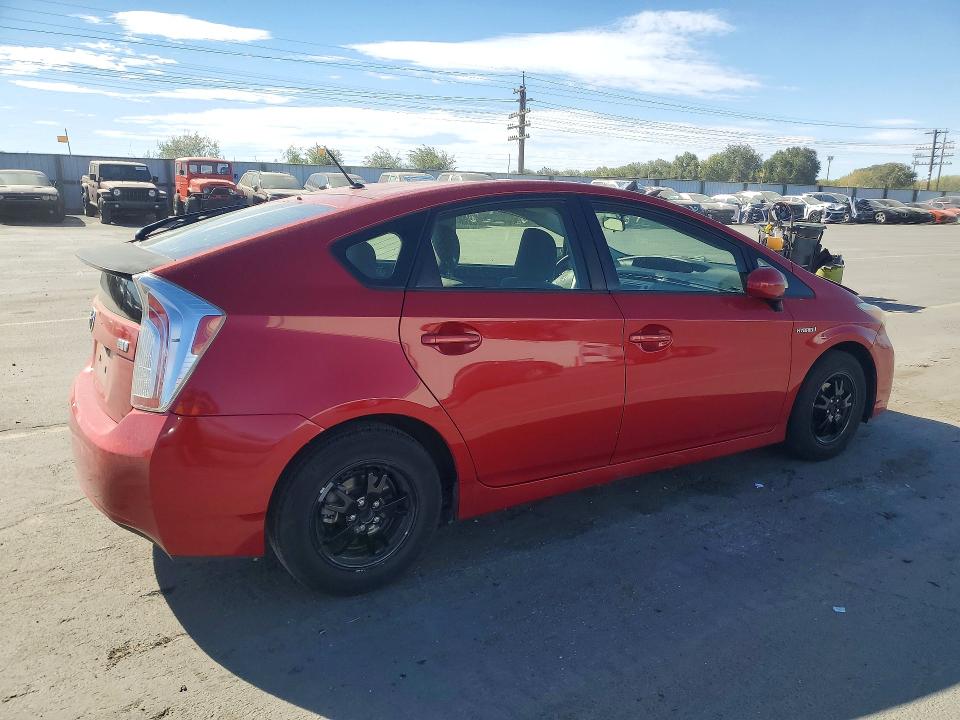 Снимка 3 от търг – 2012 TOYOTA PRIUS с VIN JTDKN3DU6C5505265
