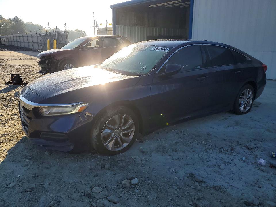 HONDA ACCORD 2019 с VIN 1HGCV1F10KA103759 - Снимка от търг