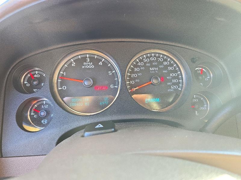 Снимка 9 от търг – 2014 CHEVROLET SUBURBAN с VIN 1GNSCJE08ER137700