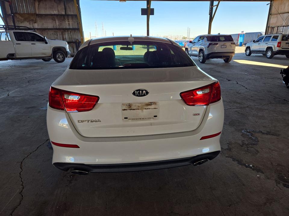 Foto 6 de la subasta – 2015 KIA OPTIMA con VIN KNAGM4A74F5649458