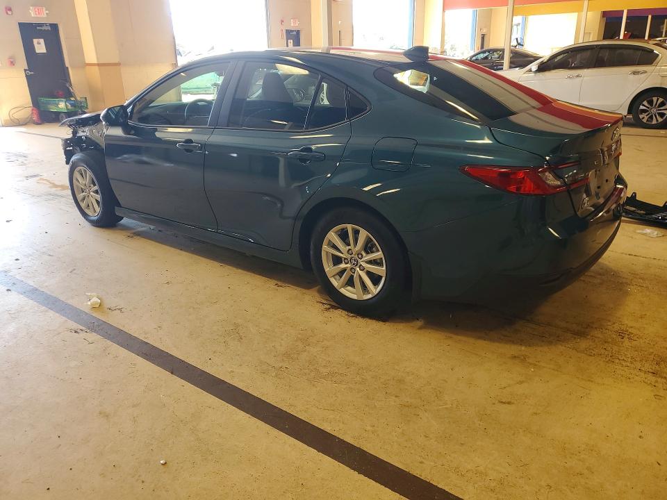 Photo 2 from auction – 2026 TOYOTA CAMRY with VIN 4T1DBADKXTU037725