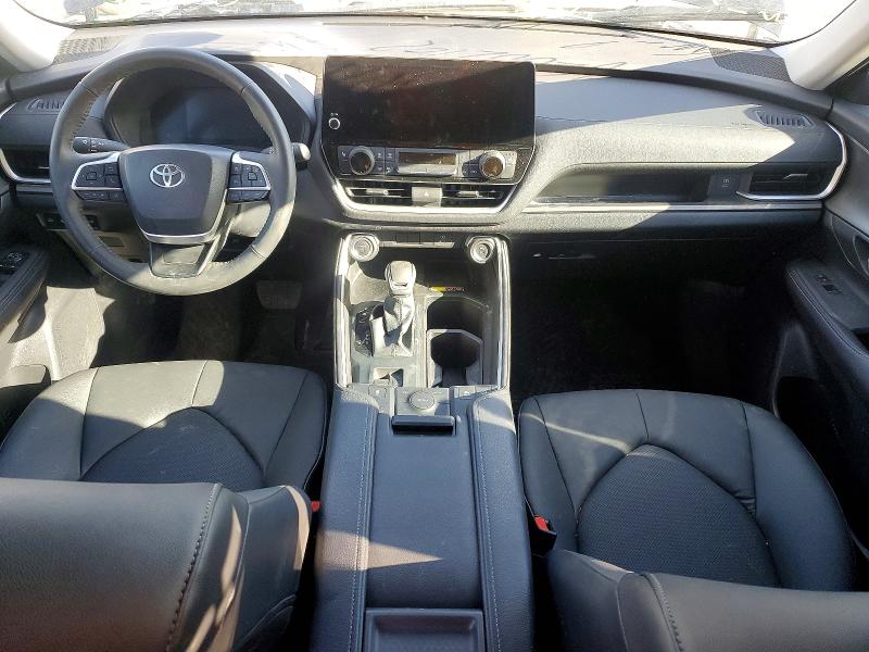 Photo 8 from auction – 2025 TOYOTA GRAND HIGHLANDER with VIN 5TDACAB55SS062102