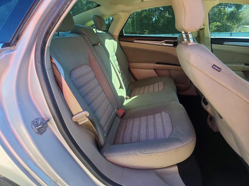 Снимка 10 от търг – 2019 FORD FUSION с VIN 3FA6P0LU3KR187411