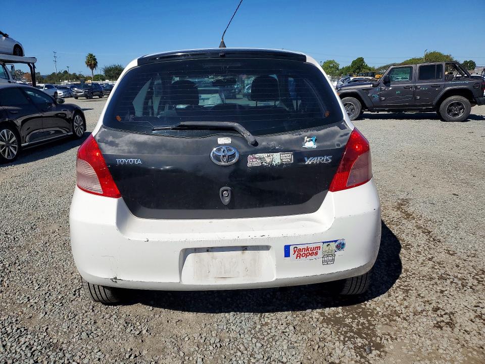 Снимка 6 от търг – 2007 TOYOTA YARIS с VIN JTDJT923975063649