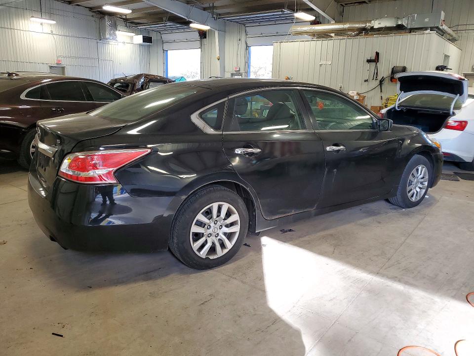 Снимка 3 от търг – 2015 NISSAN ALTIMA с VIN 1N4AL3AP1FC231642