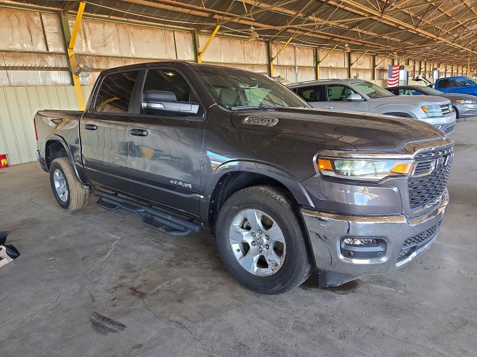 Zdjęcie 4 z aukcji – 2025 RAM 1500 z VIN 1C6RREFP0SN772204