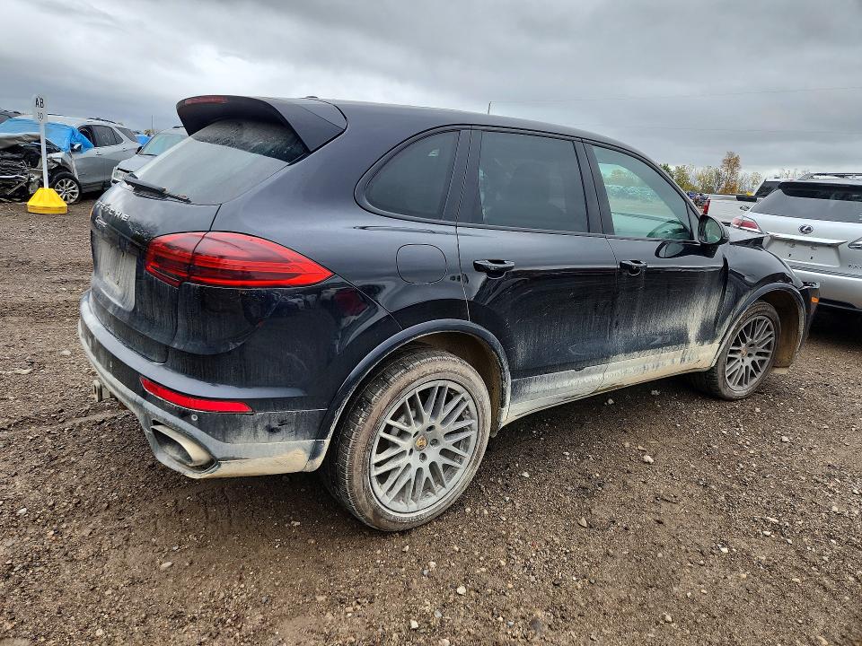Zdjęcie 3 z aukcji – 2017 PORSCHE CAYENNE z VIN WP1AA2A23HKA86612