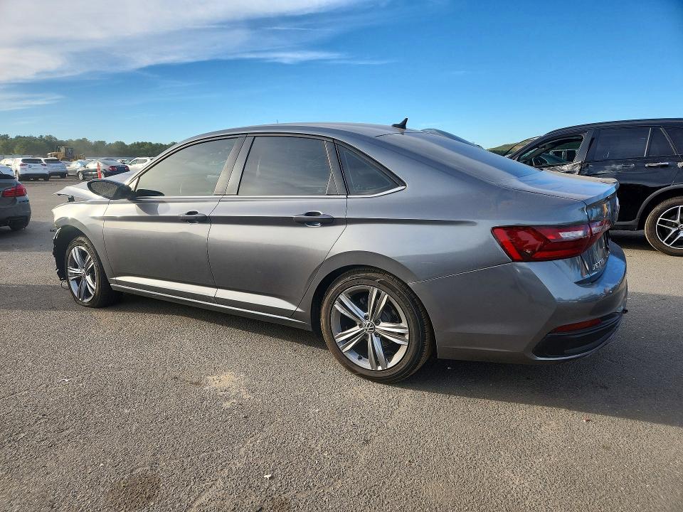 Photo 2 from auction – 2024 VOLKSWAGEN JETTA with VIN 3VWEM7BU4RM006152