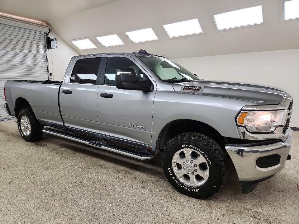 Photo 4 from auction – 2023 RAM 2500 with VIN 3C6UR5JJ9PG576243