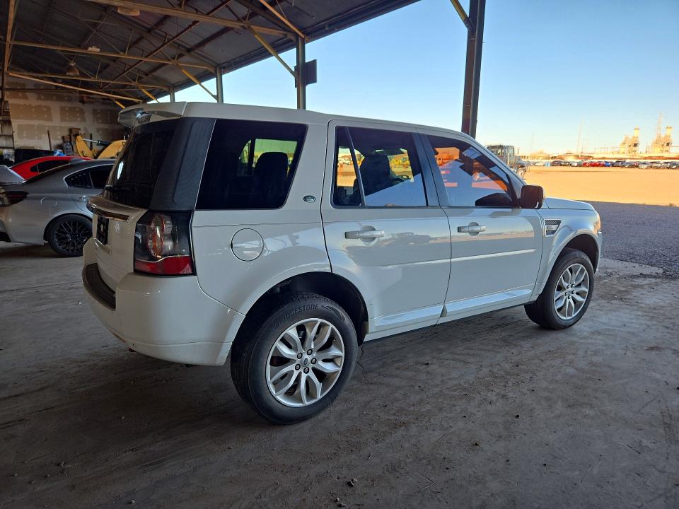 Photo 3 from auction – 2013 LAND ROVER LR2 with VIN SALFR2BG1DH341199