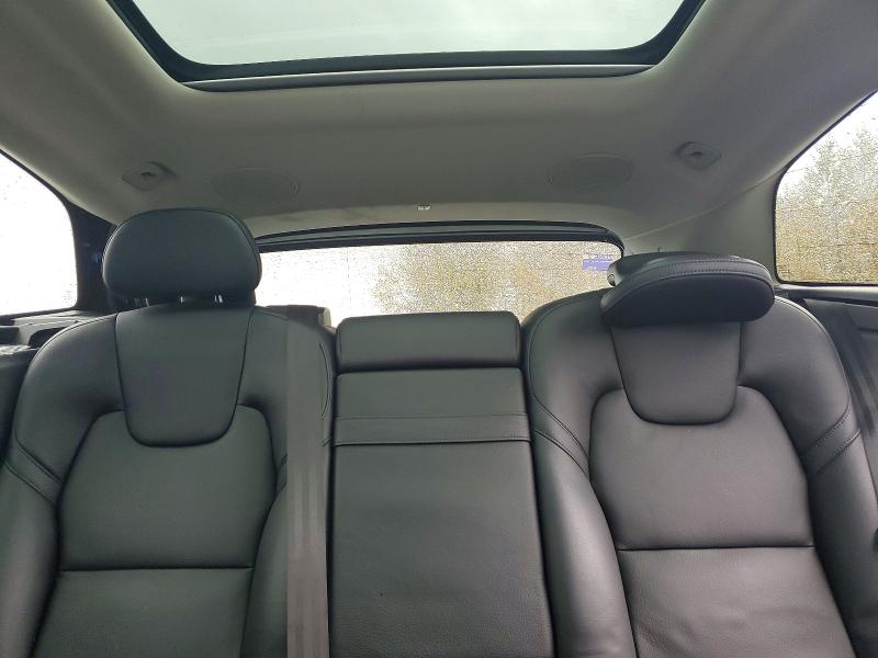 Снимка 10 от търг – 2018 VOLVO XC60 с VIN YV4A22RL7J1026031