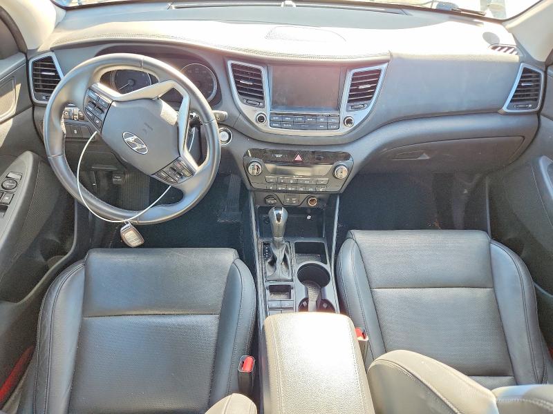 Photo 8 from auction – 2017 HYUNDAI TUCSON with VIN KM8J3CA4XHU439754