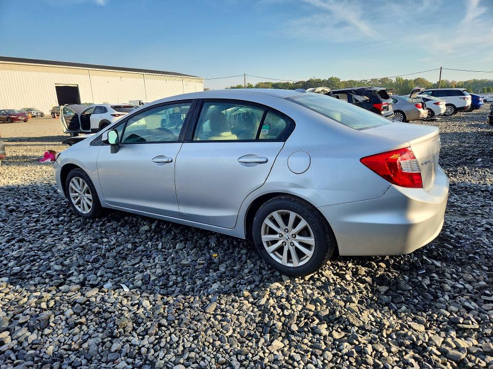 Снимка 2 от търг – 2012 HONDA CIVIC с VIN 19XFB2F90CE301885