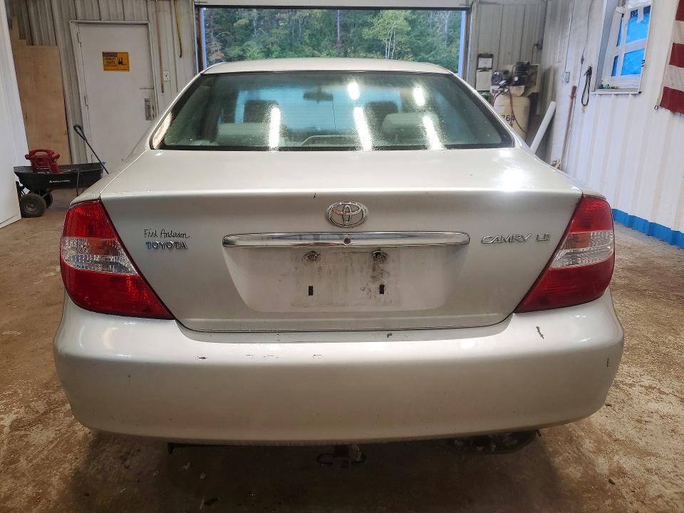 Photo 6 from auction – 2004 TOYOTA CAMRY with VIN 4T1BE30K84U286171