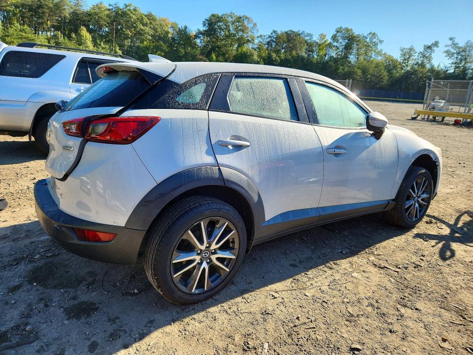 Photo 3 from auction – 2018 MAZDA CX-3 with VIN JM1DKFC75J1305626
