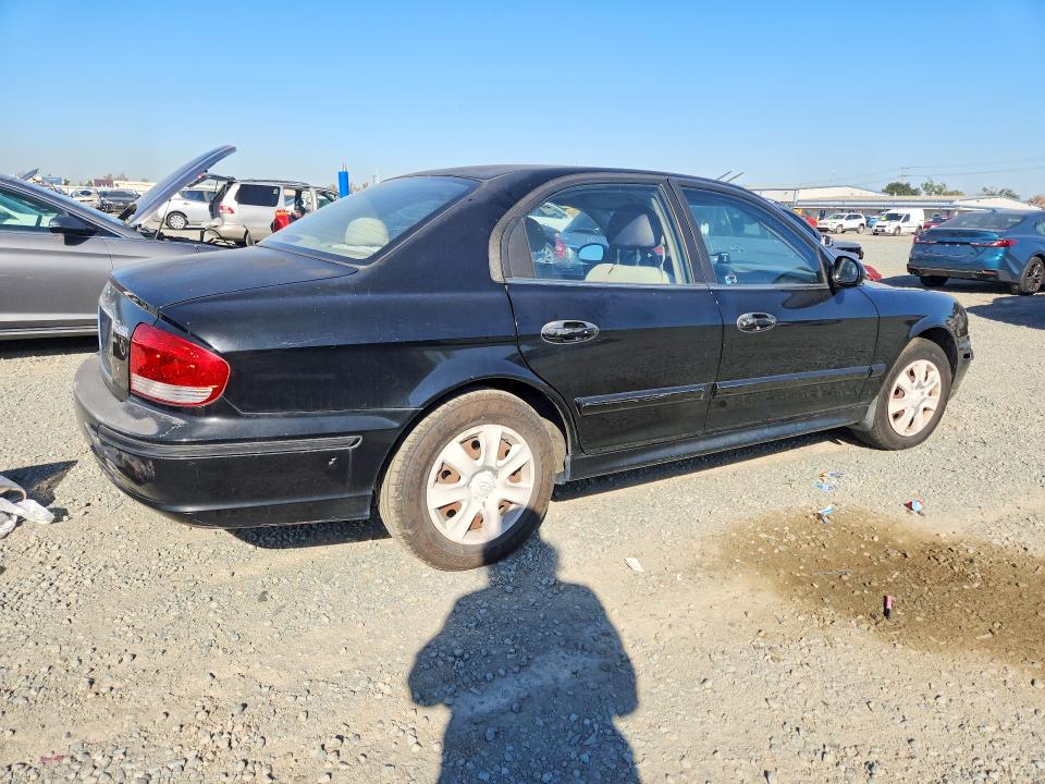 Photo 3 from auction – 2005 HYUNDAI SONATA with VIN KMHWF25S05A191219